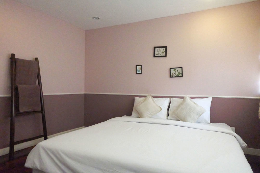 Udee Cozy Hotel