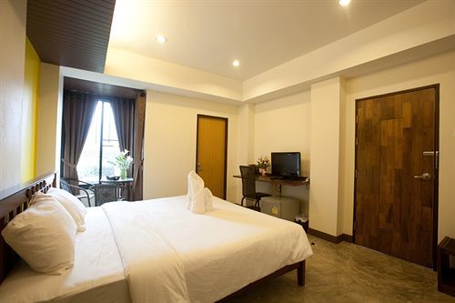 Oyo 233 Sunshine House Hotel Chiang Mai