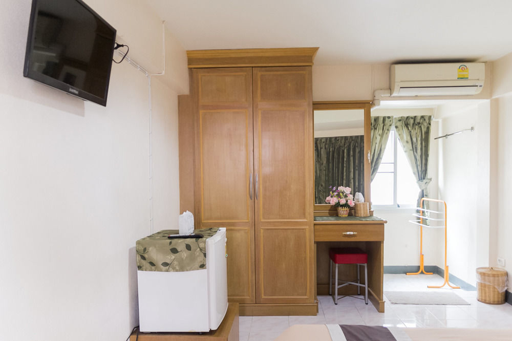 Jang Sripoom House Chiang Mai