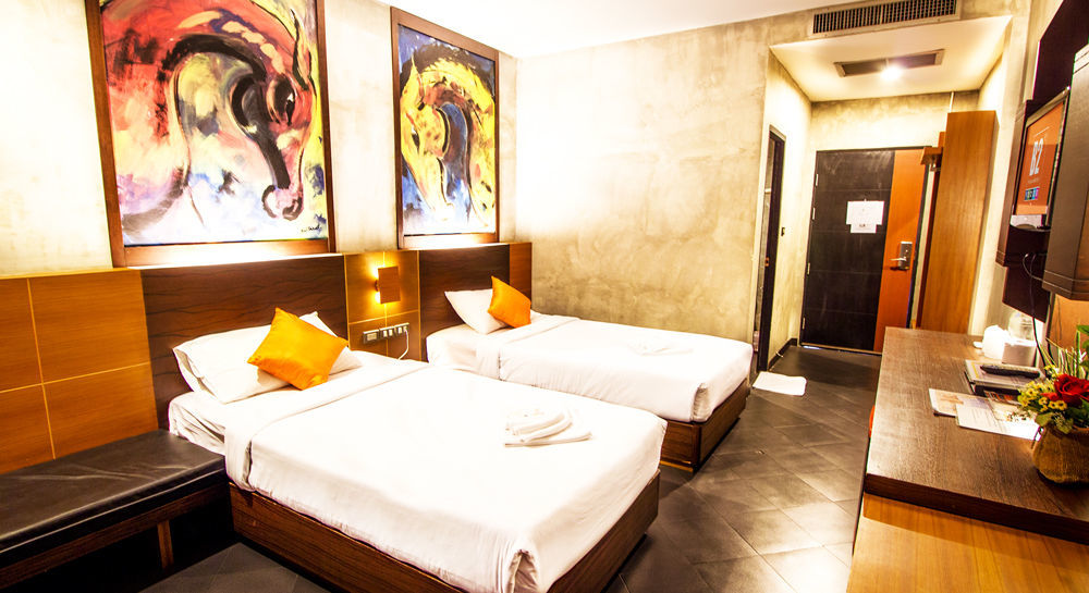 Hotel B2 Airport 3*