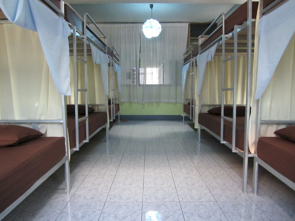 I-smile & U2 Hostel *
