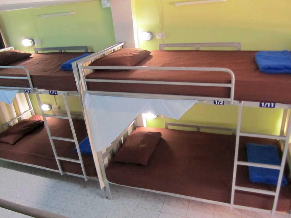 I-smile & U2 Hostel