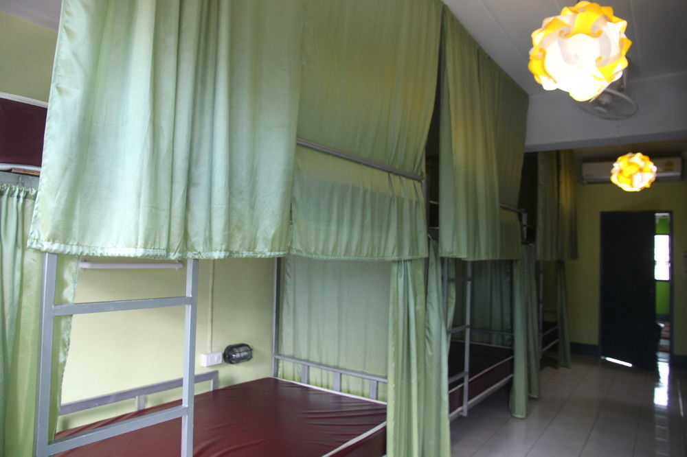 I-smile & U2 Hostel *