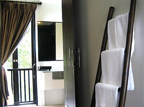 Hotel 296 The Radtanaiya