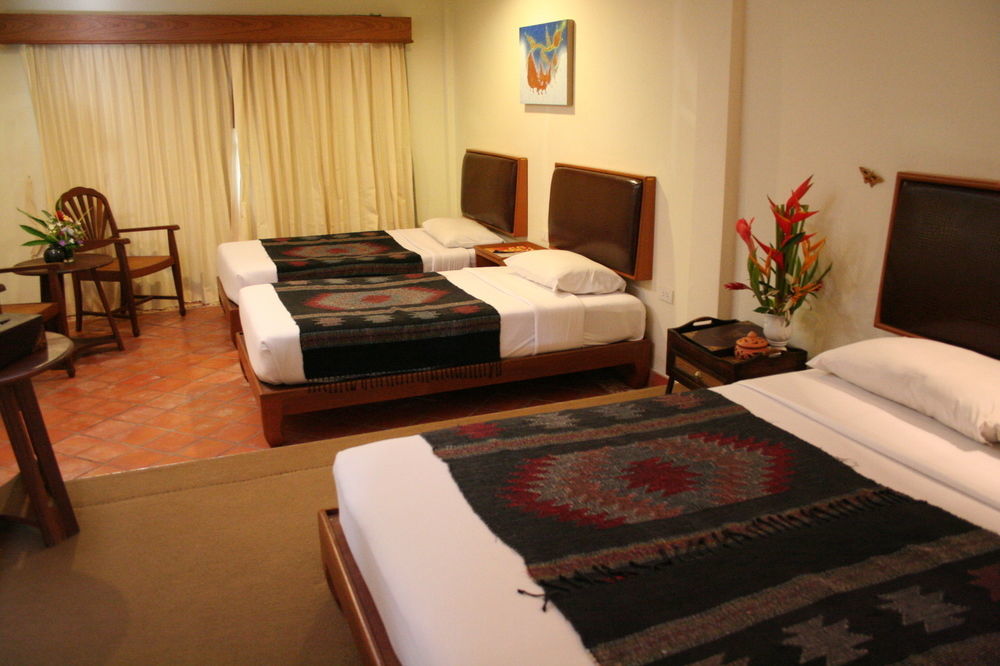 Karinthip Village Resort