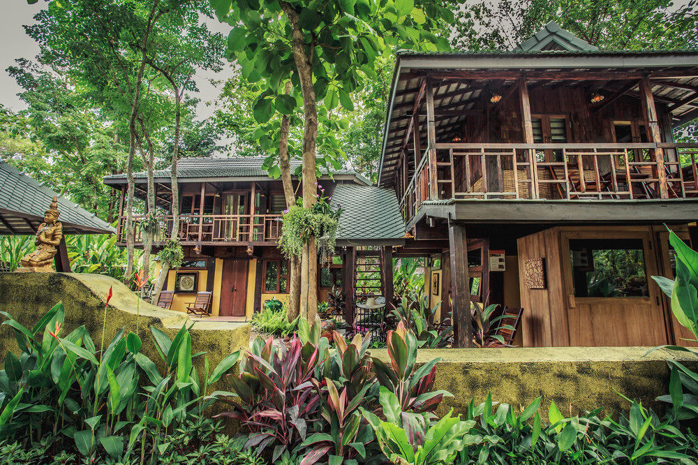 Resort E-outfitting Doikham 4*