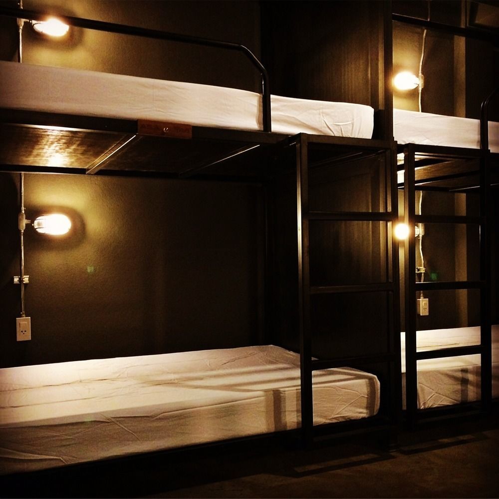 Hostel Box N Cafe Chiang Mai