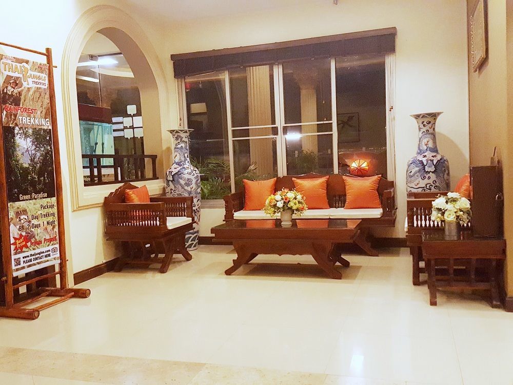 Sakulchai Place Hotel