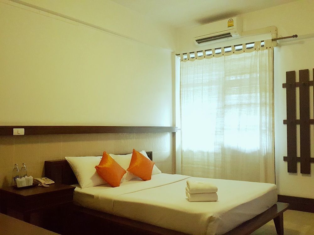 Sakulchai Place 3*