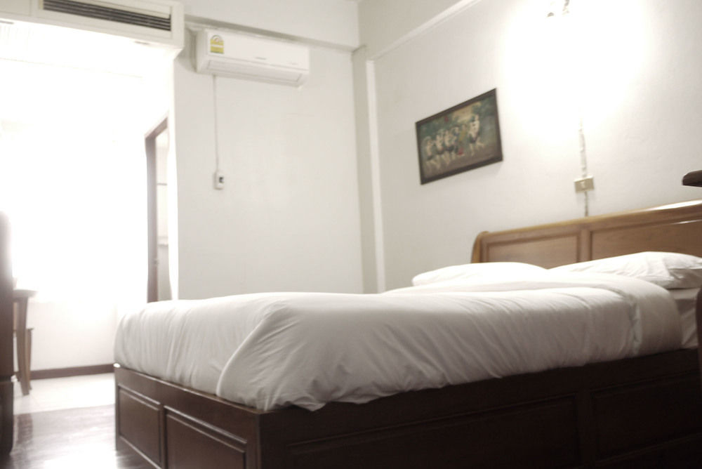 Wiriya House Albergue