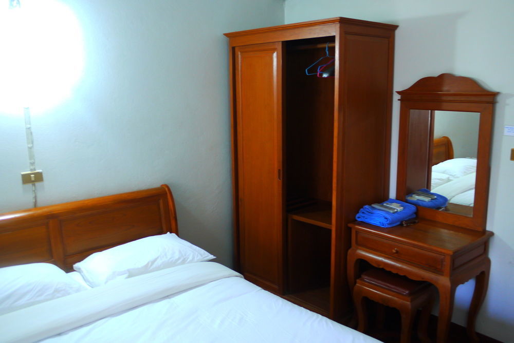 Wiriya House Albergue