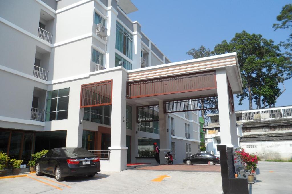 Pangviman Place Resotel Sha Hotel