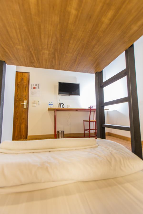 Give Me 5 * Chiang Mai