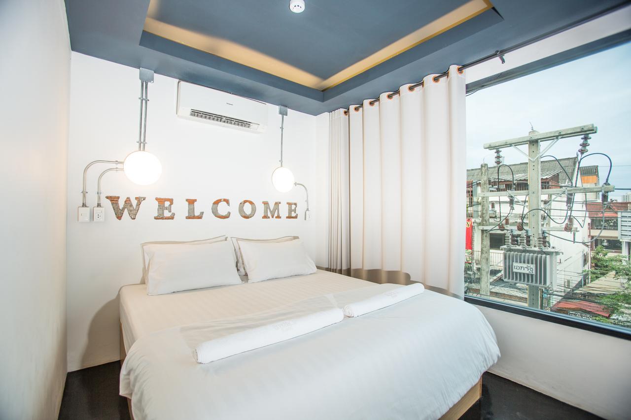 Hostel Give Me 5 *