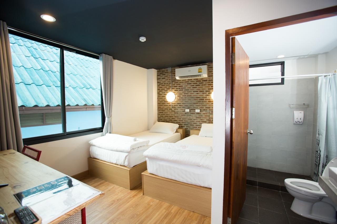 Give Me 5 * Chiang Mai