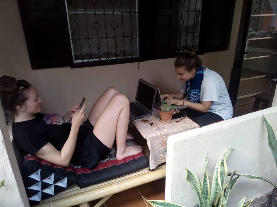 Albergue Twin House @ Tapae