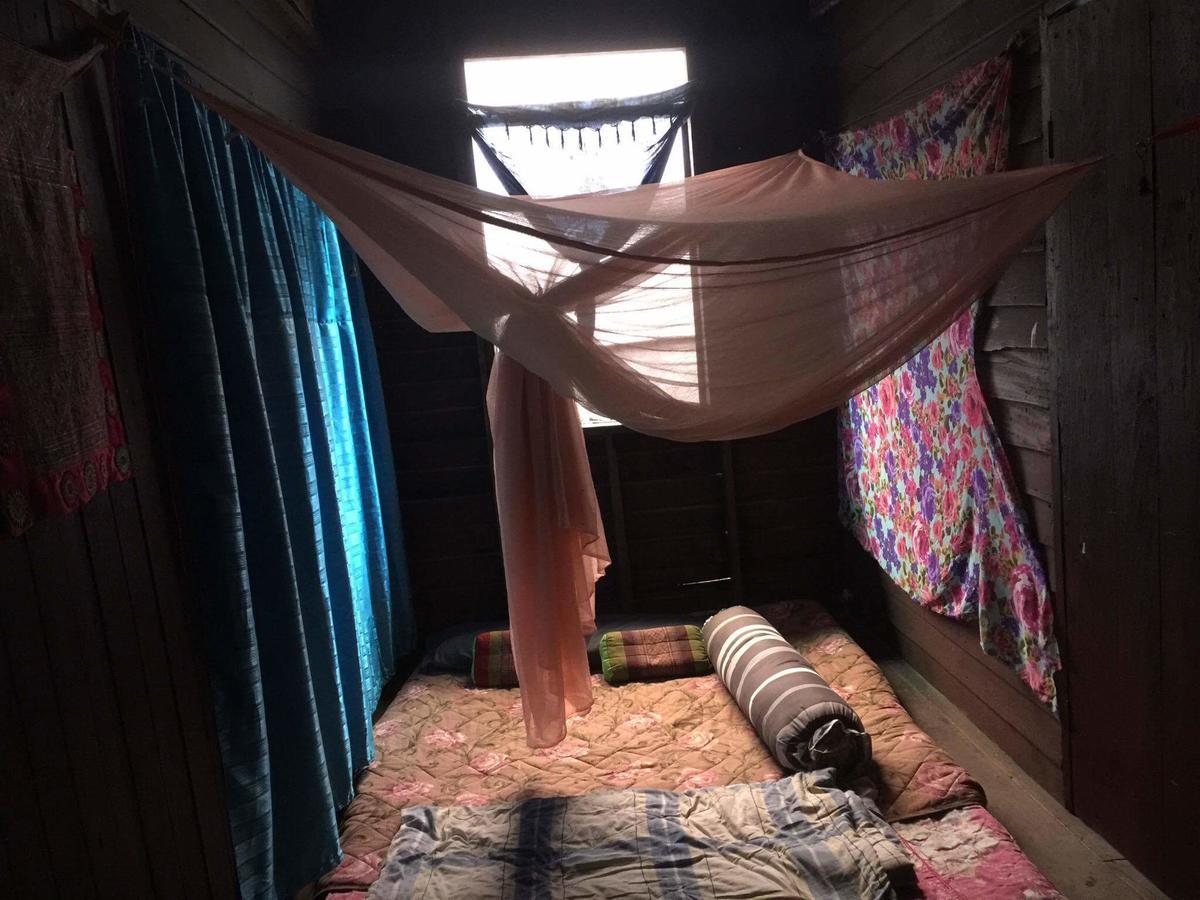 Baan Arlhan Hostel *