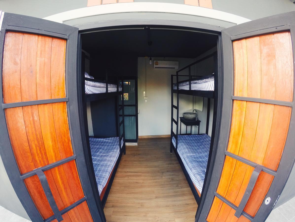 Chiangmai Moli (adults Only) Asrama *