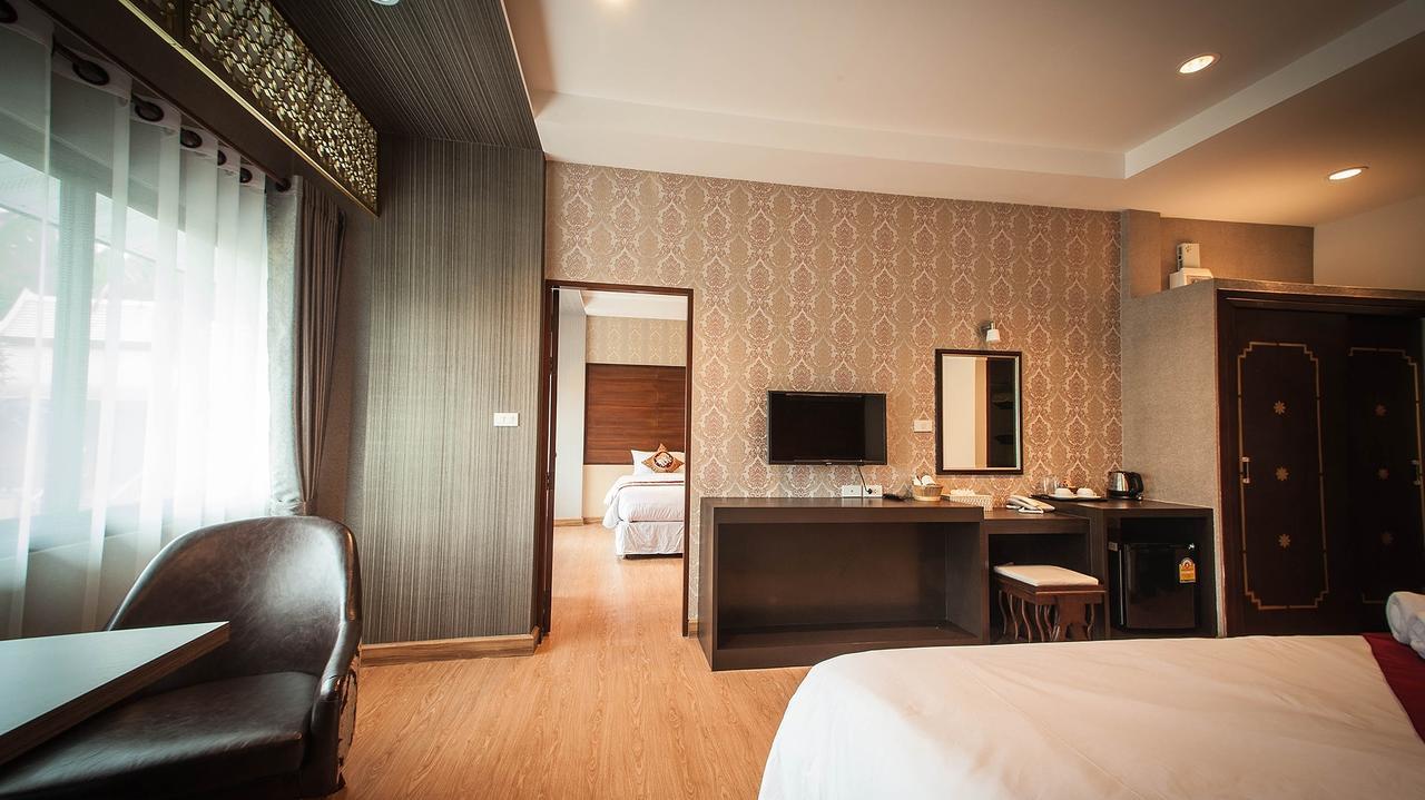 Moon Terrace & 3* Chiang Mai