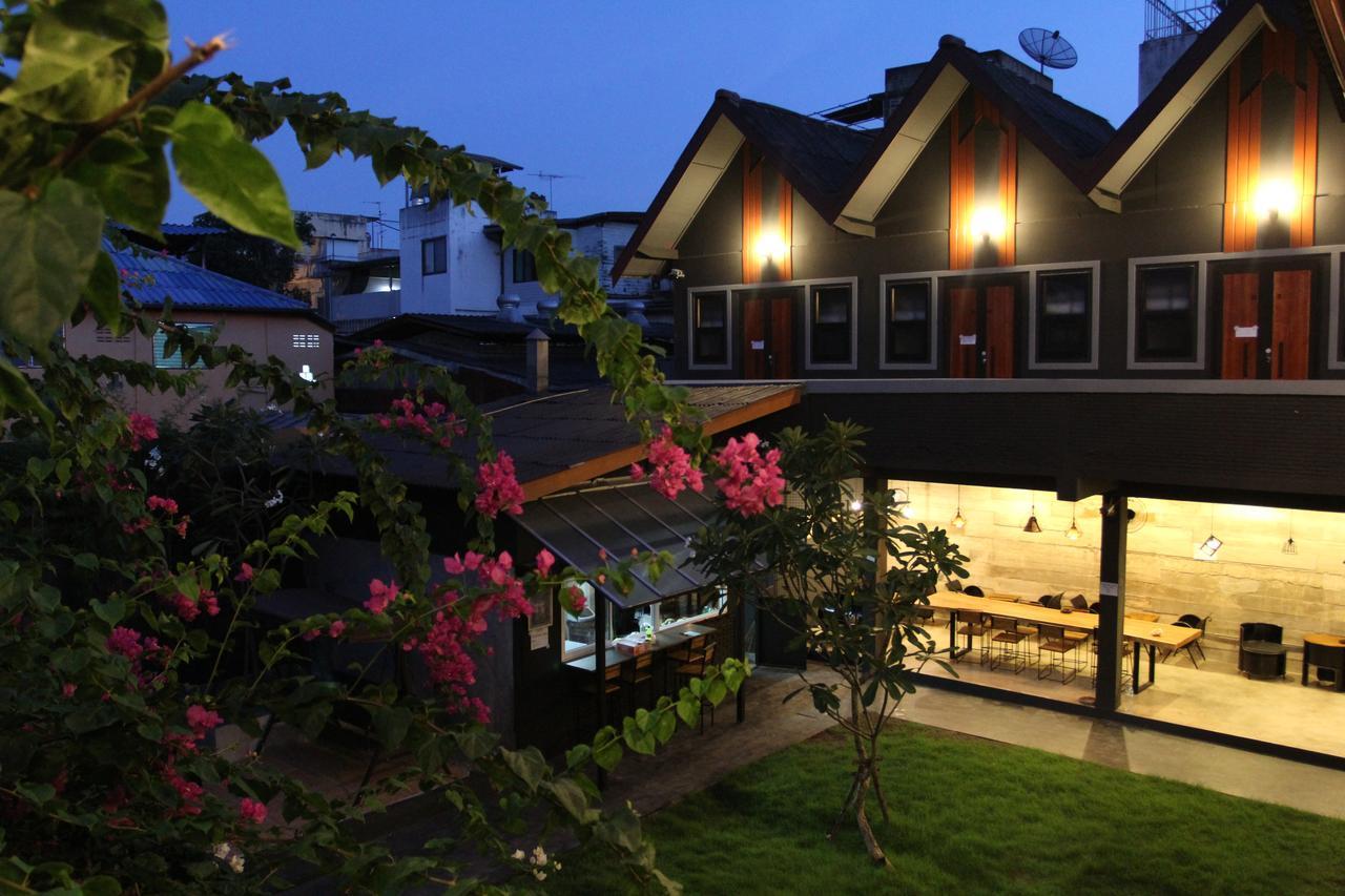 Chiangmai Moli (adults Only) Asrama Chiang Mai