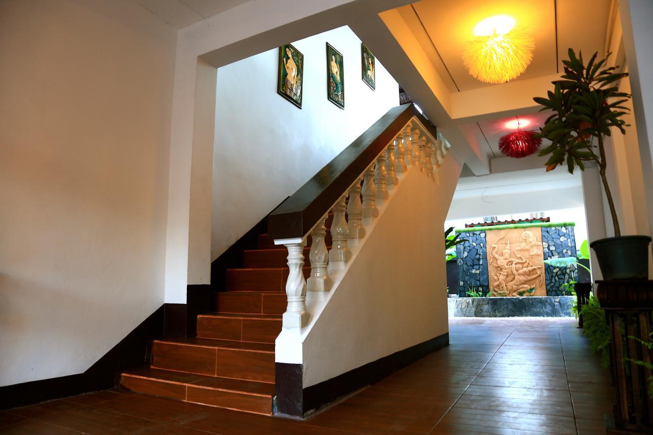 Hotel Pai Chiangmai Gate