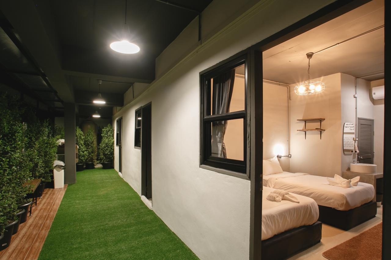 Bedtime Story At - Private Lifestyle