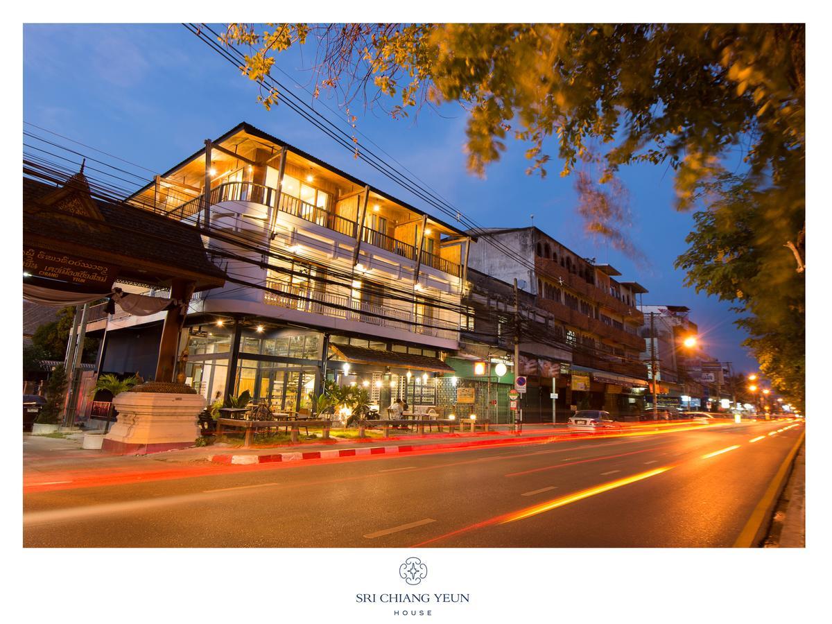 Sri Chiang Yeun House Hotel 3*