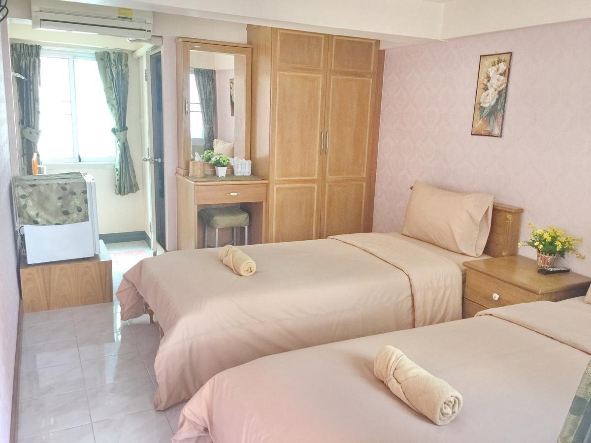 Rumah tetamu Jang Sripoom House 2*