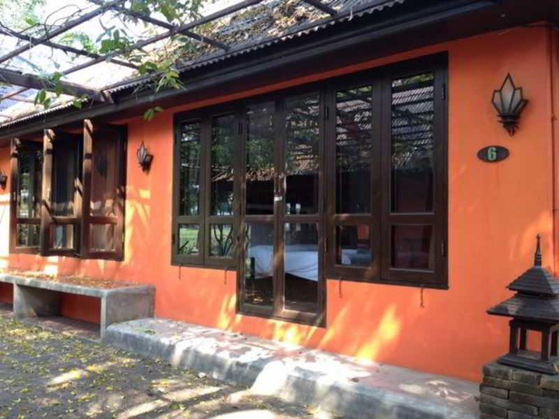 Baan Nam Ping Riverside Tempat peranginan