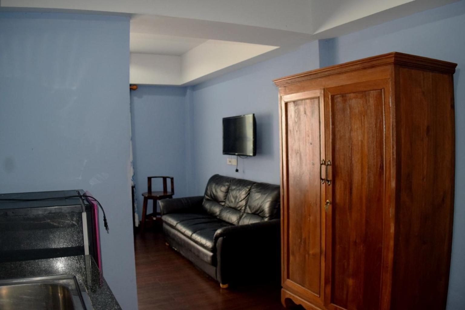 Hostel To Let *