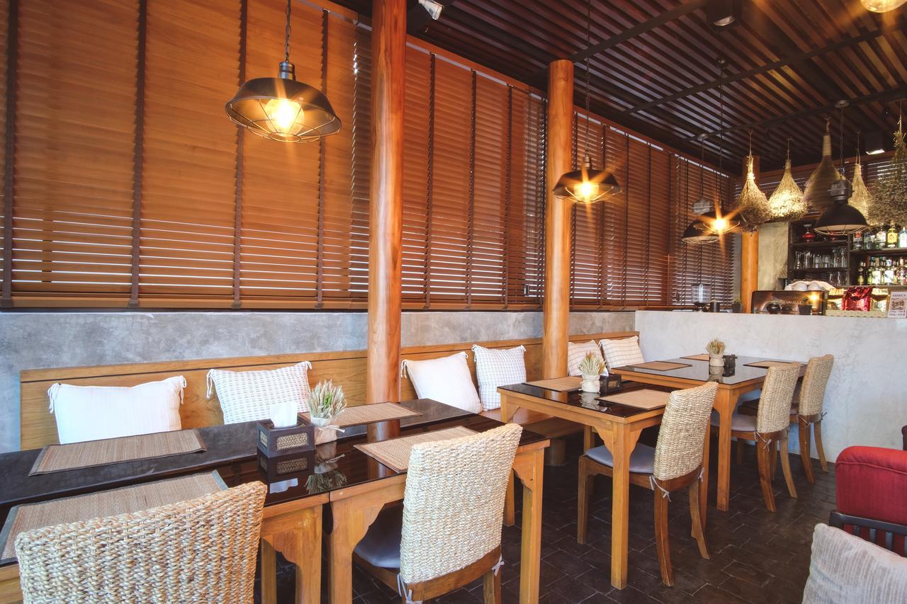 Tapae Gate Hotel 4*