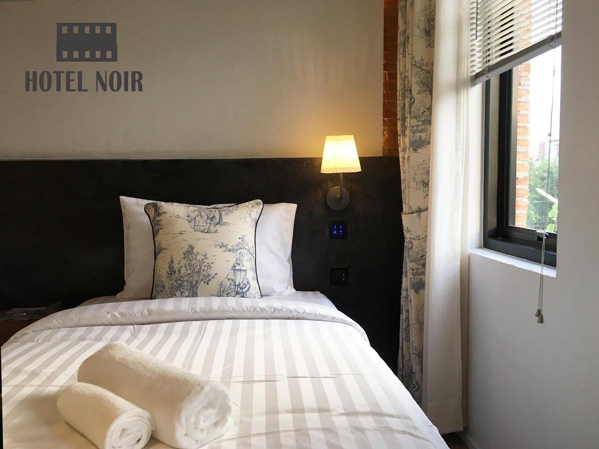 Noir Hotel