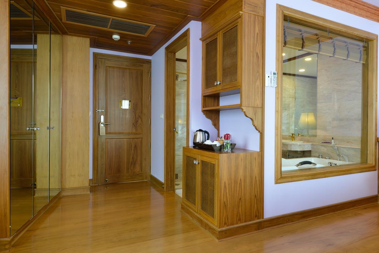 Hotel Peak Nimman Prestige 4*