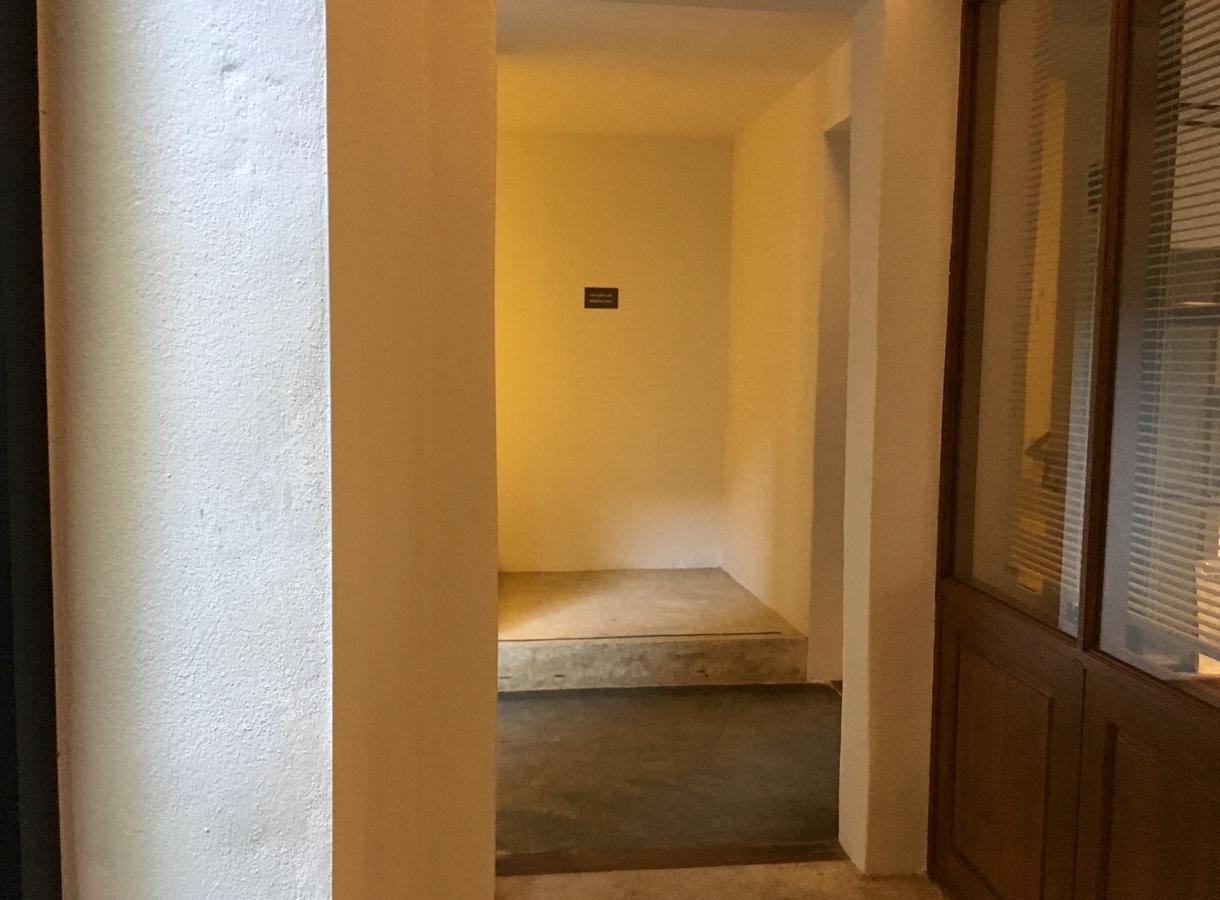 Hotel Noir