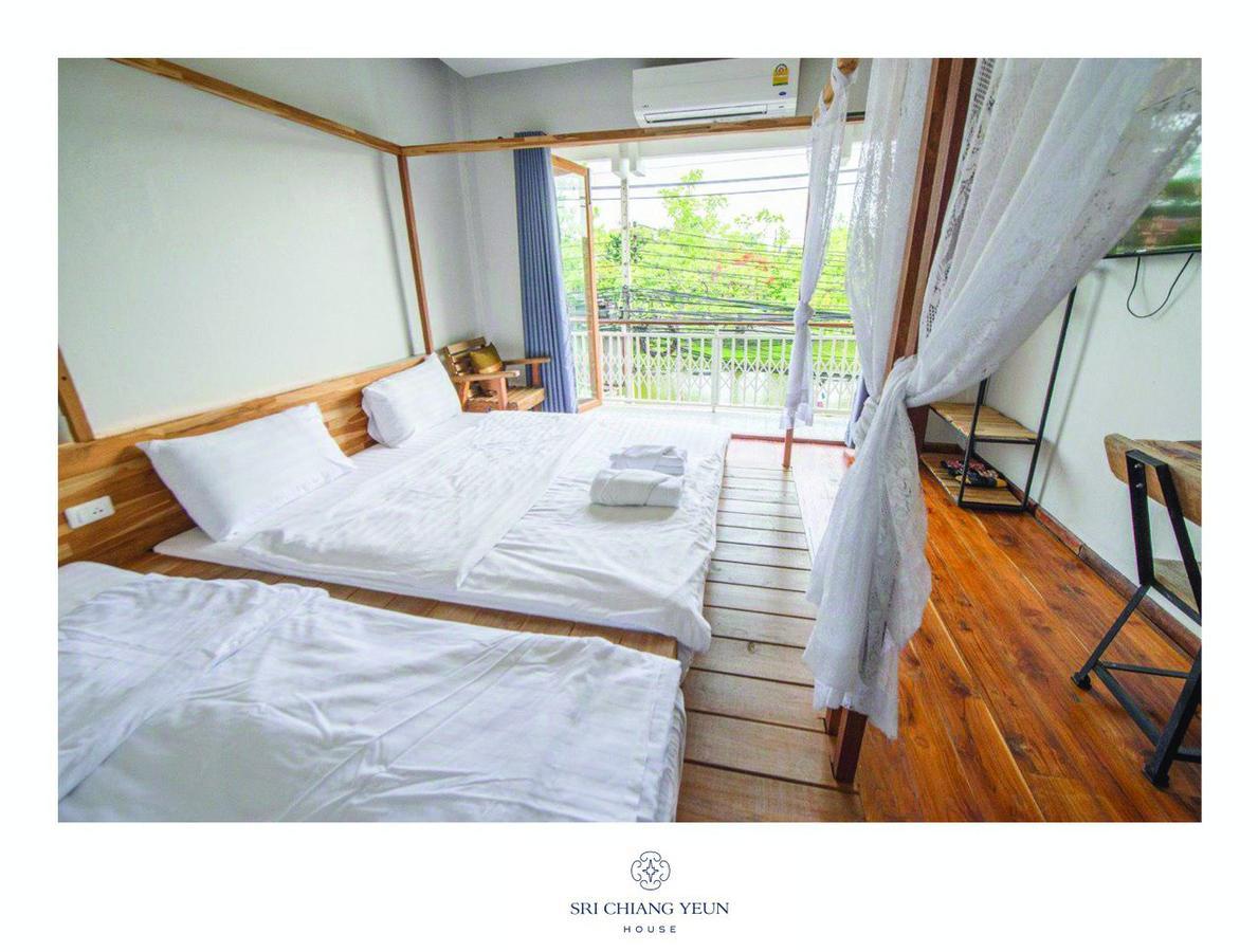 Sri Chiang Yeun House Hotel 3*