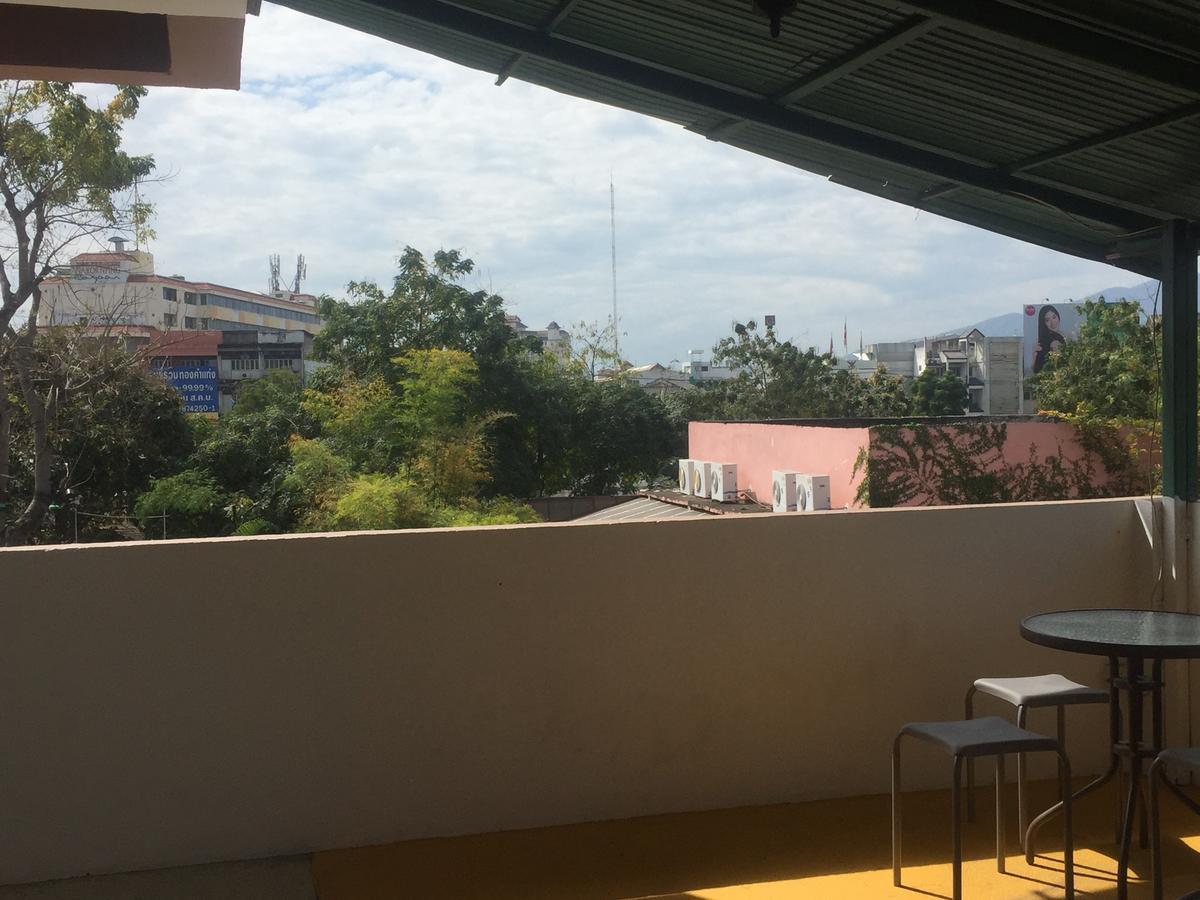 Ping River House Hostel