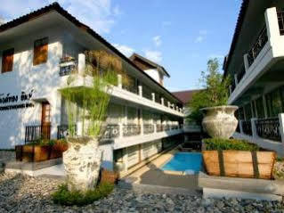 Fullrich Lanna Hotel