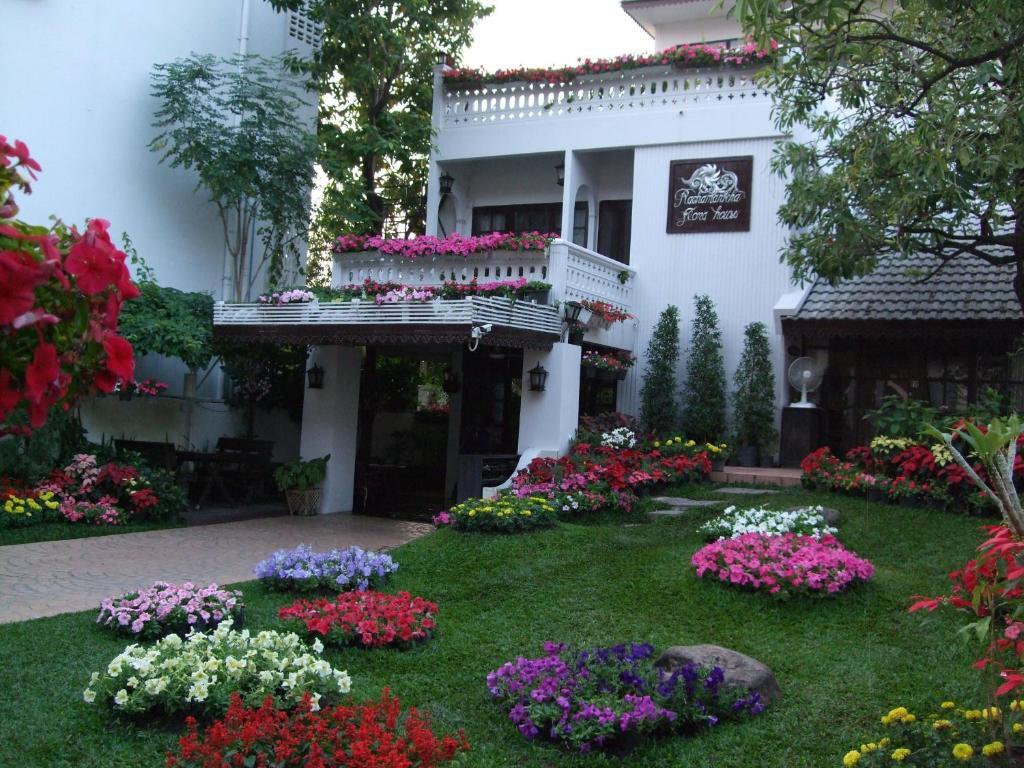 Rachamankha Flora House Chiang Mai