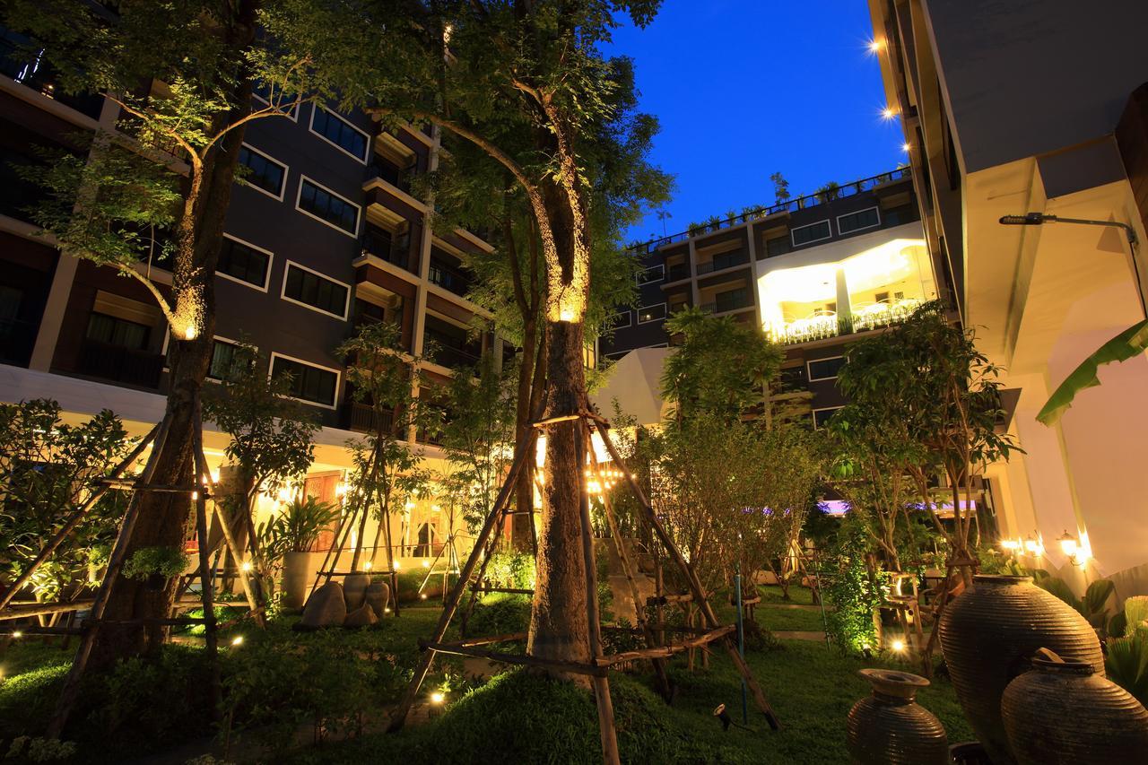 Icheck Trams Square Resort