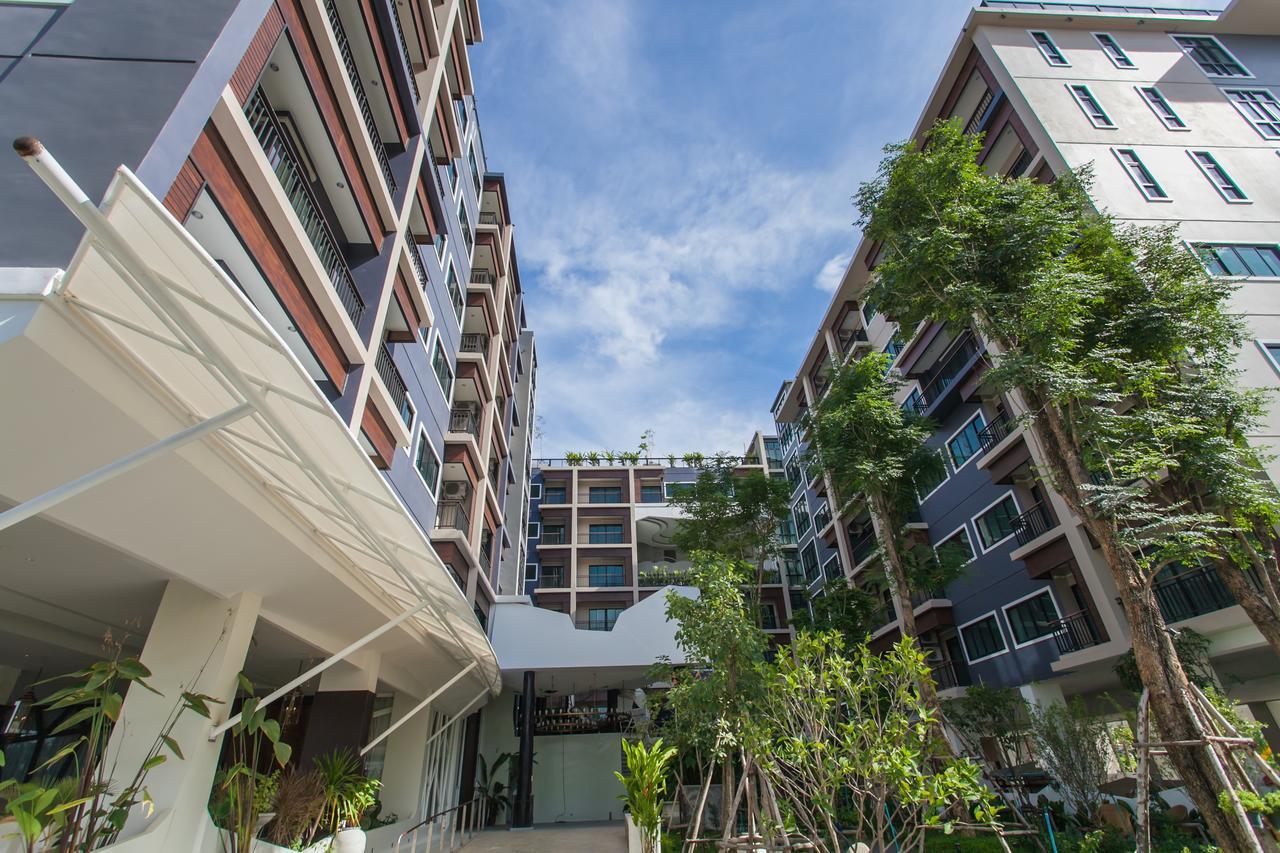 Icheck Trams Square Resort 4*