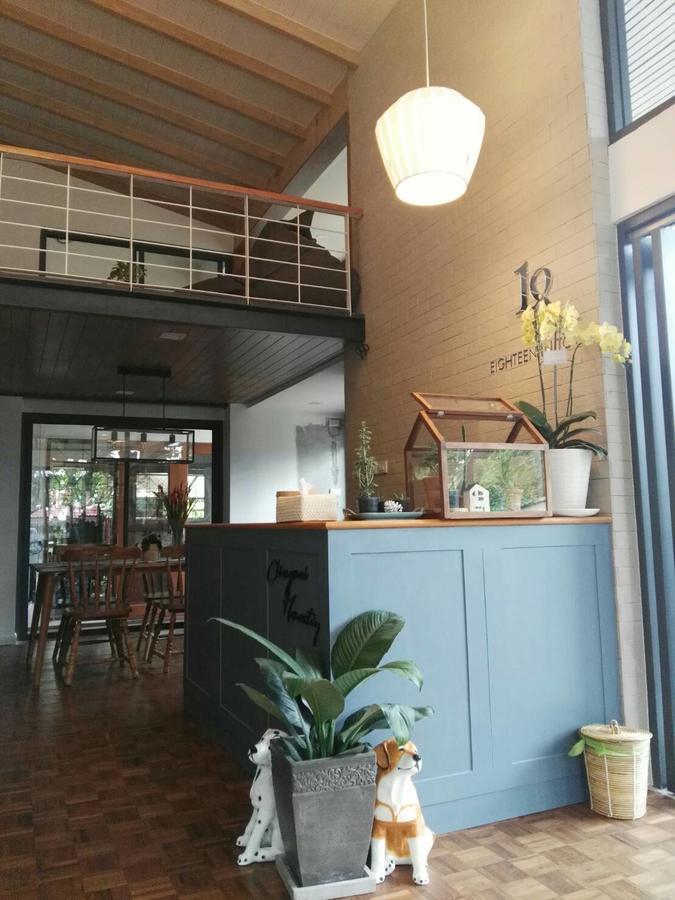 Bed & Breakfast 18 In Town Chiang Mai