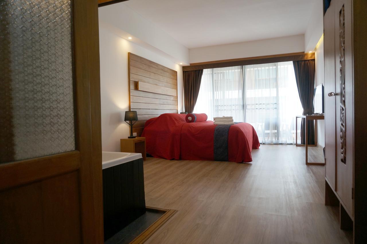 Sugarcane Hotel 3*