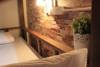 Hotel Nimman Bunk 2*