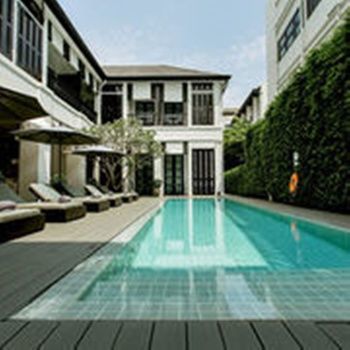 99 The Heritage Hotel