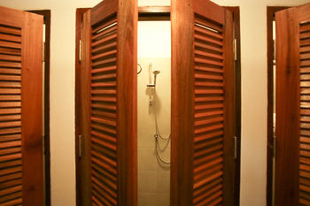 Give Me 5 Hostel Chiang Mai