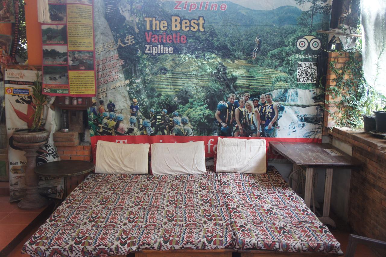 Hostel Jj *