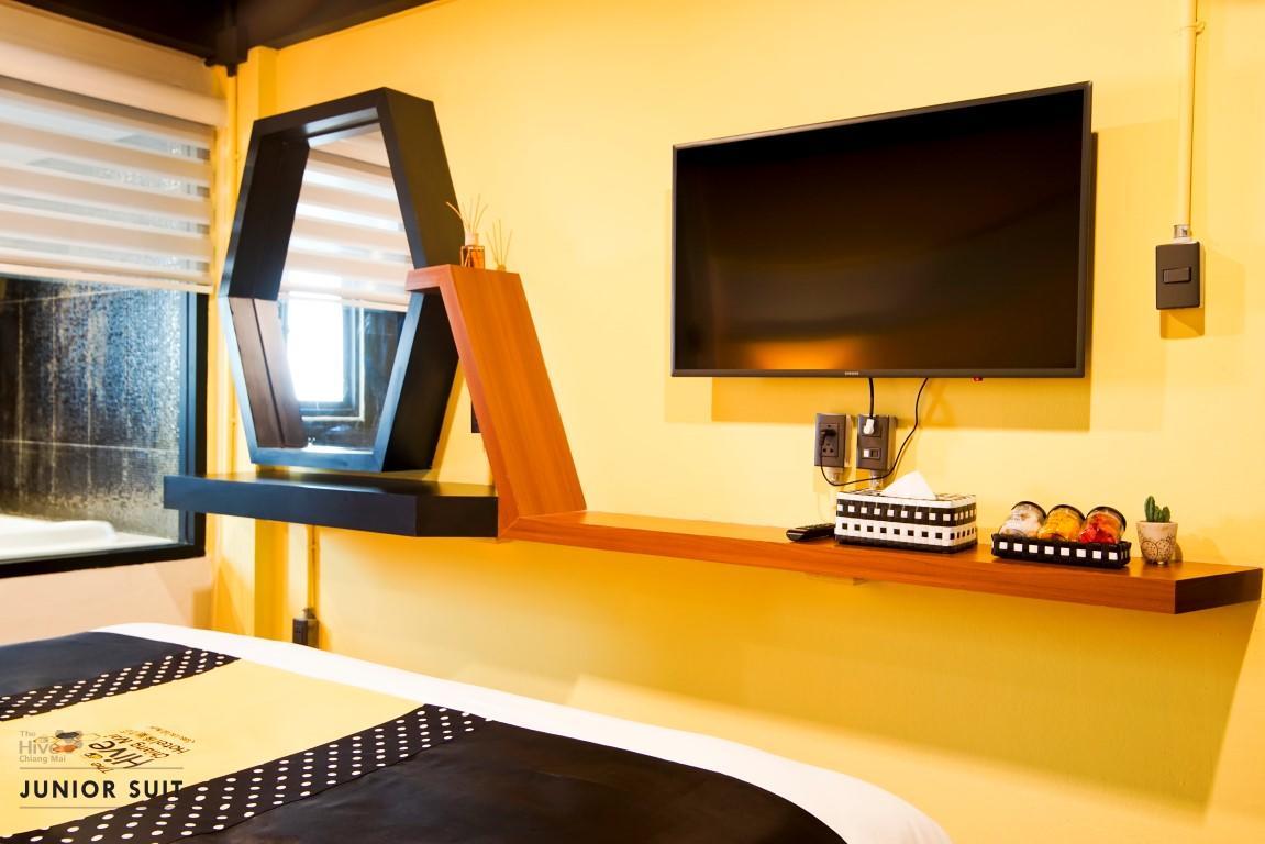 The Hive 3*
