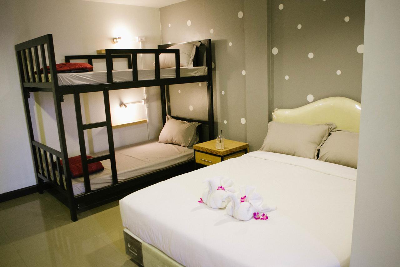 Full Stop. Hostel Chiang Mai