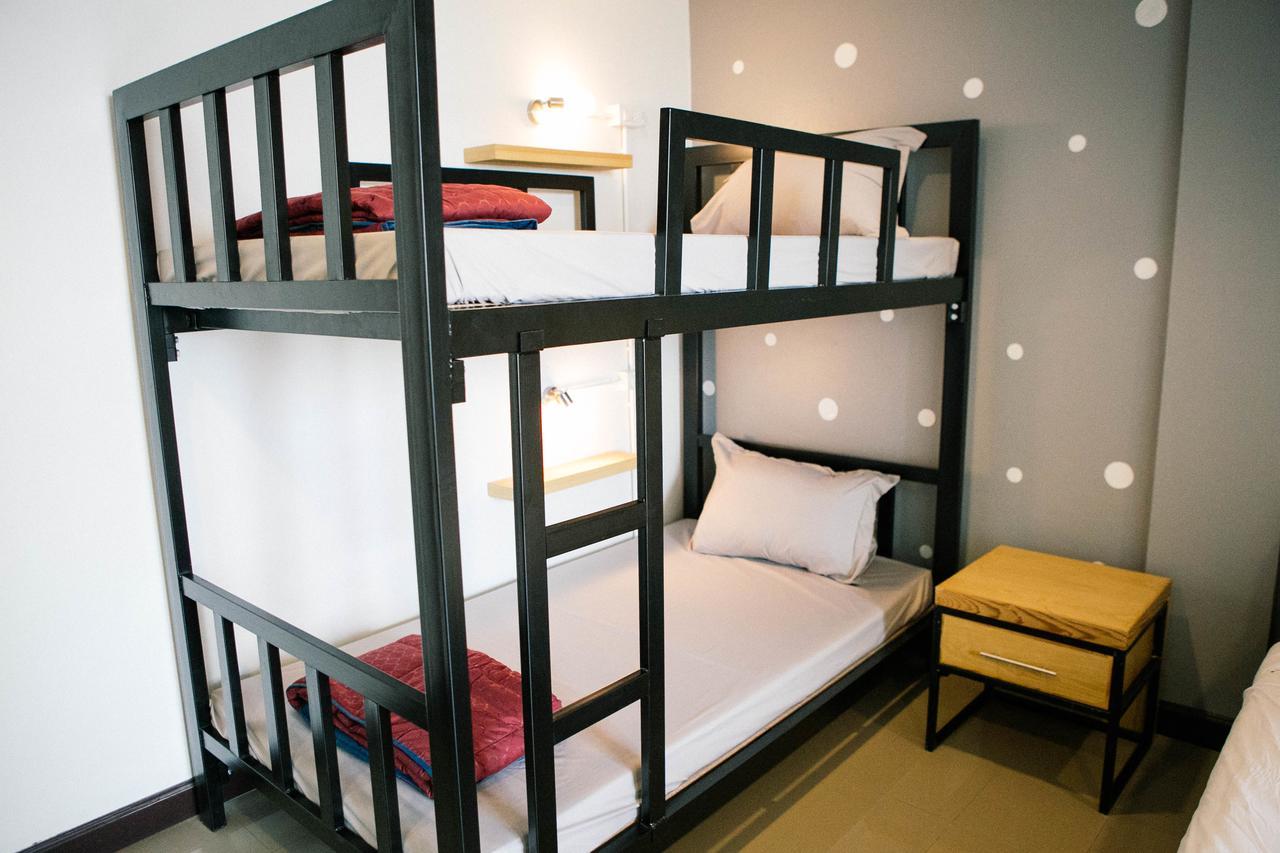 Full Stop. Hostel *