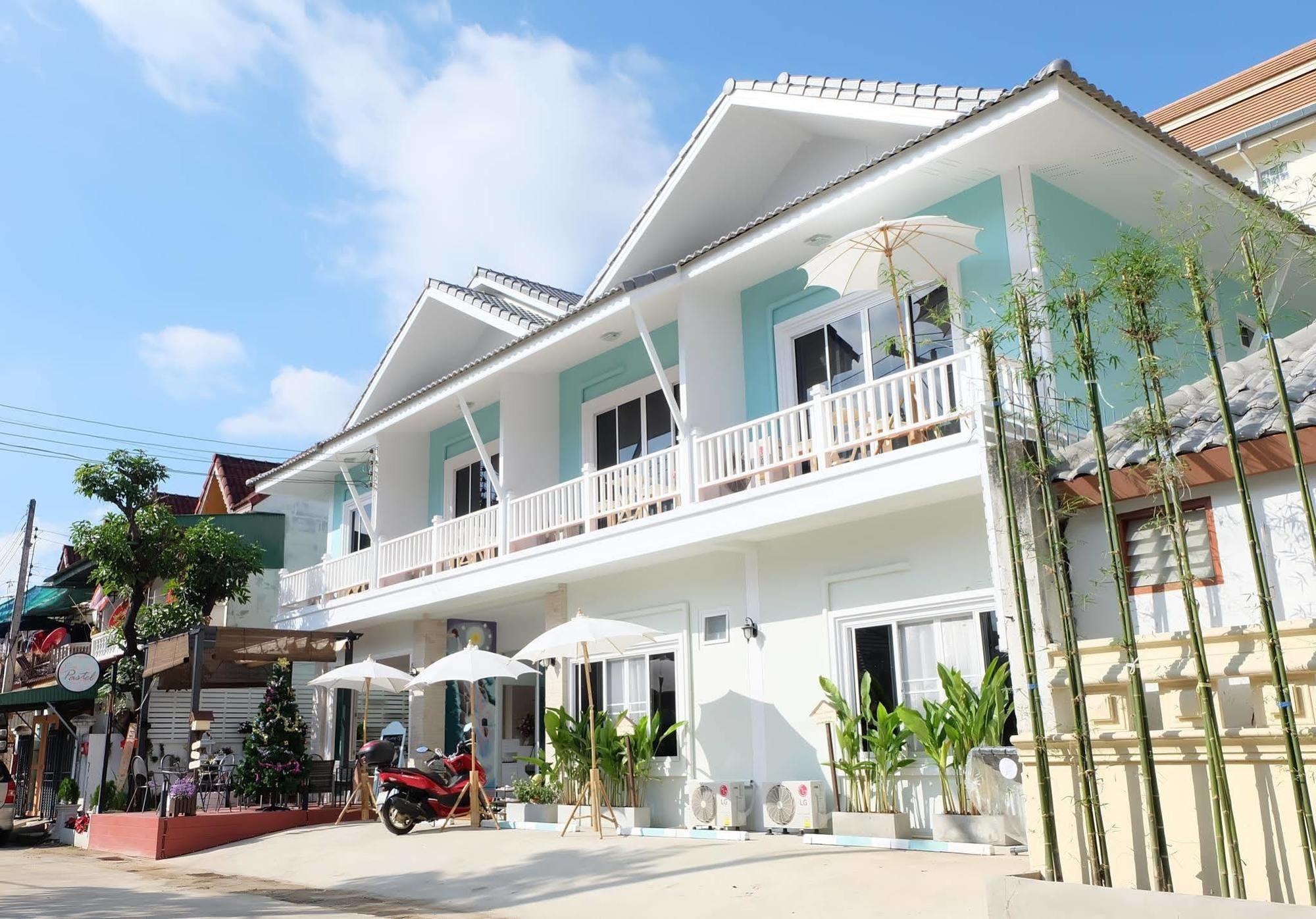Hotel Noble Baan Pastel 3*